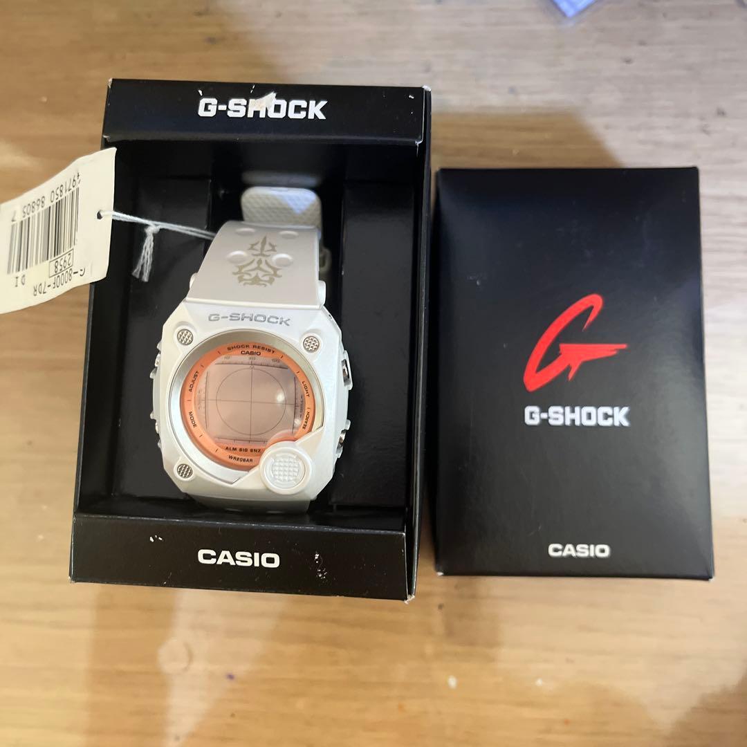 CASIO G-SHOCK ホワイト腕時計 箱付き