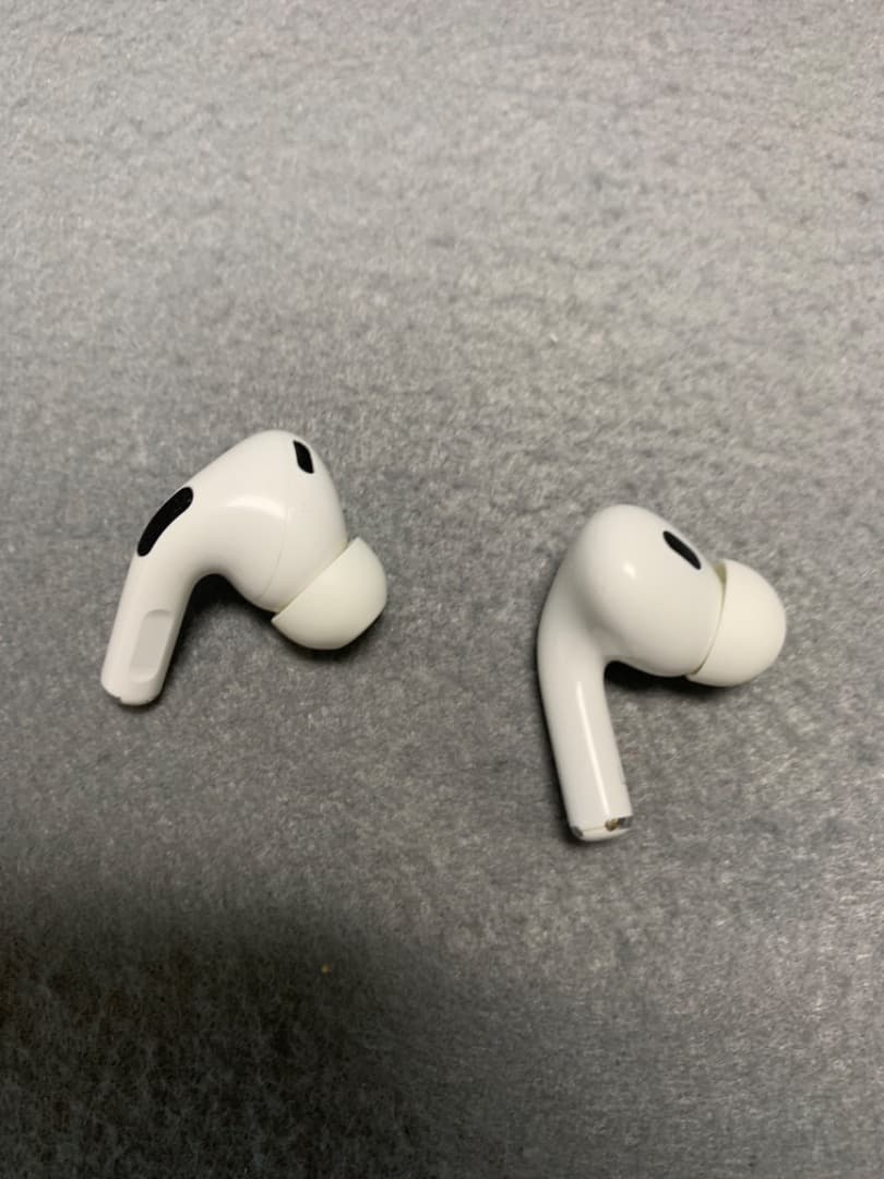 刻印あり中古 AirPods Pro 第2世代 Lightning充電口