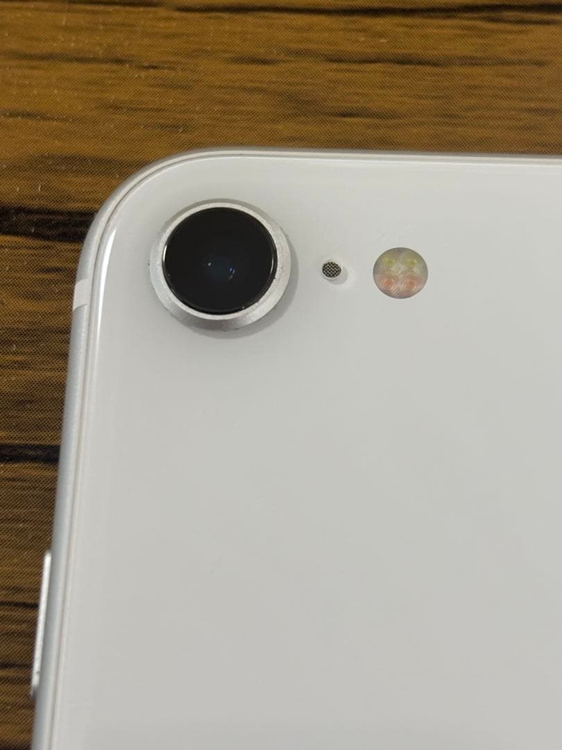 iPhone SE 第2世代 128GB SIMフリー バッテリー79%初期化済