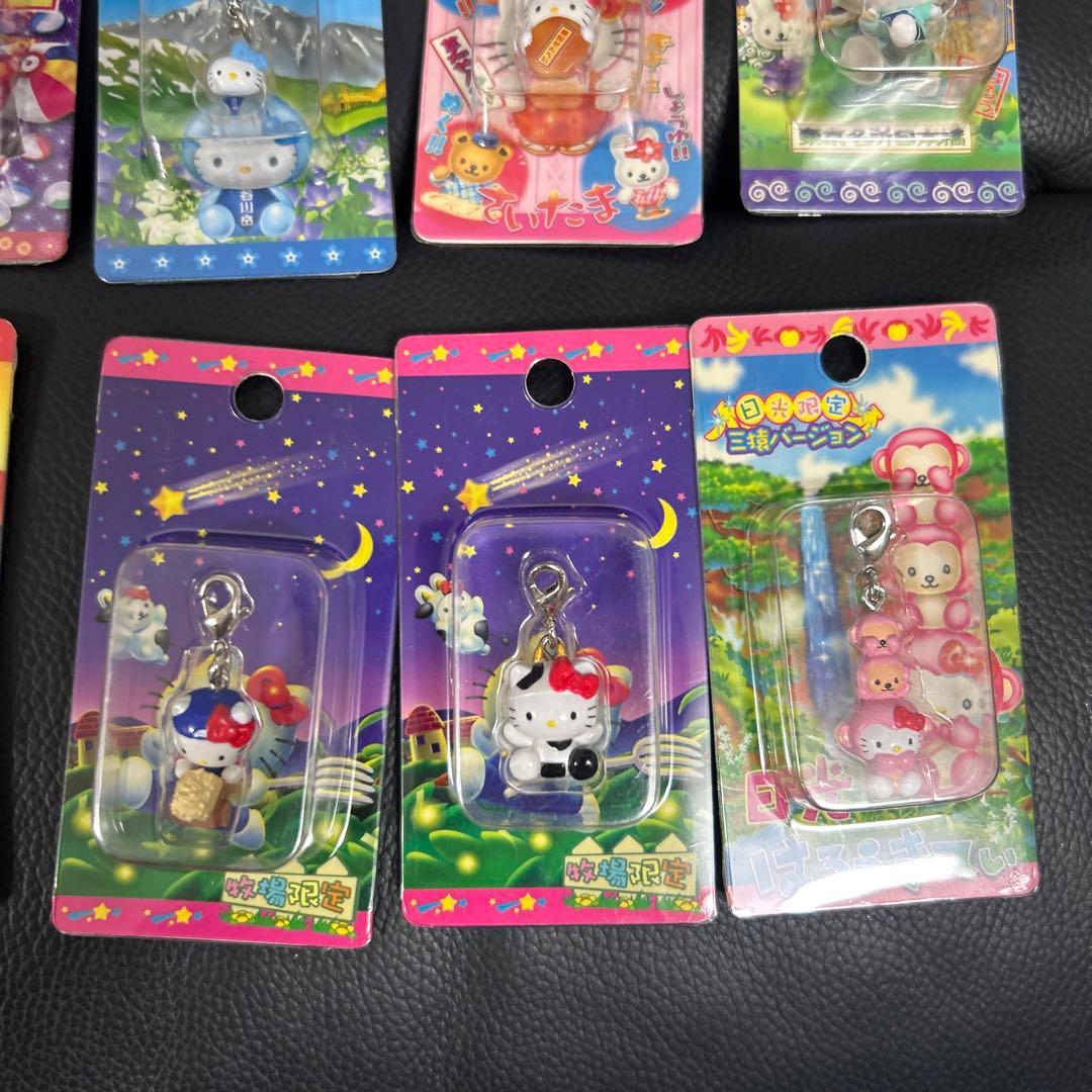 ご当地キティ　ファスナーマスコット　28個