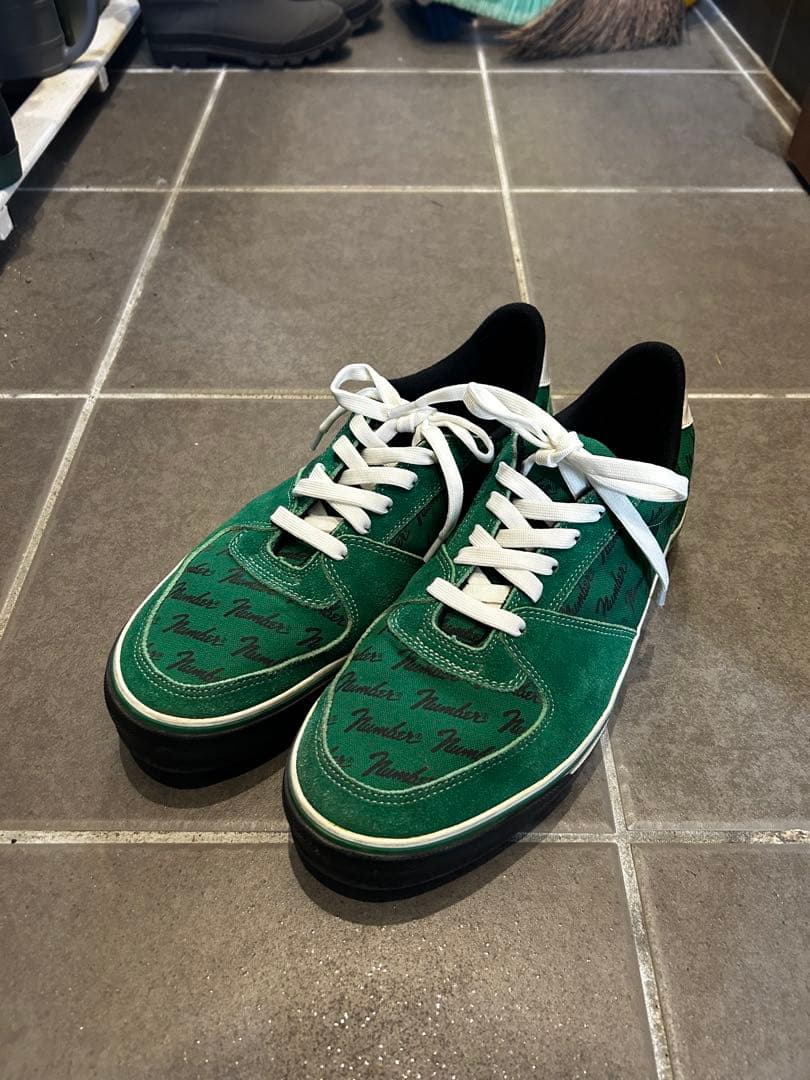 ナンバーナイン フェンダー 柄 ロゴ スニーカー