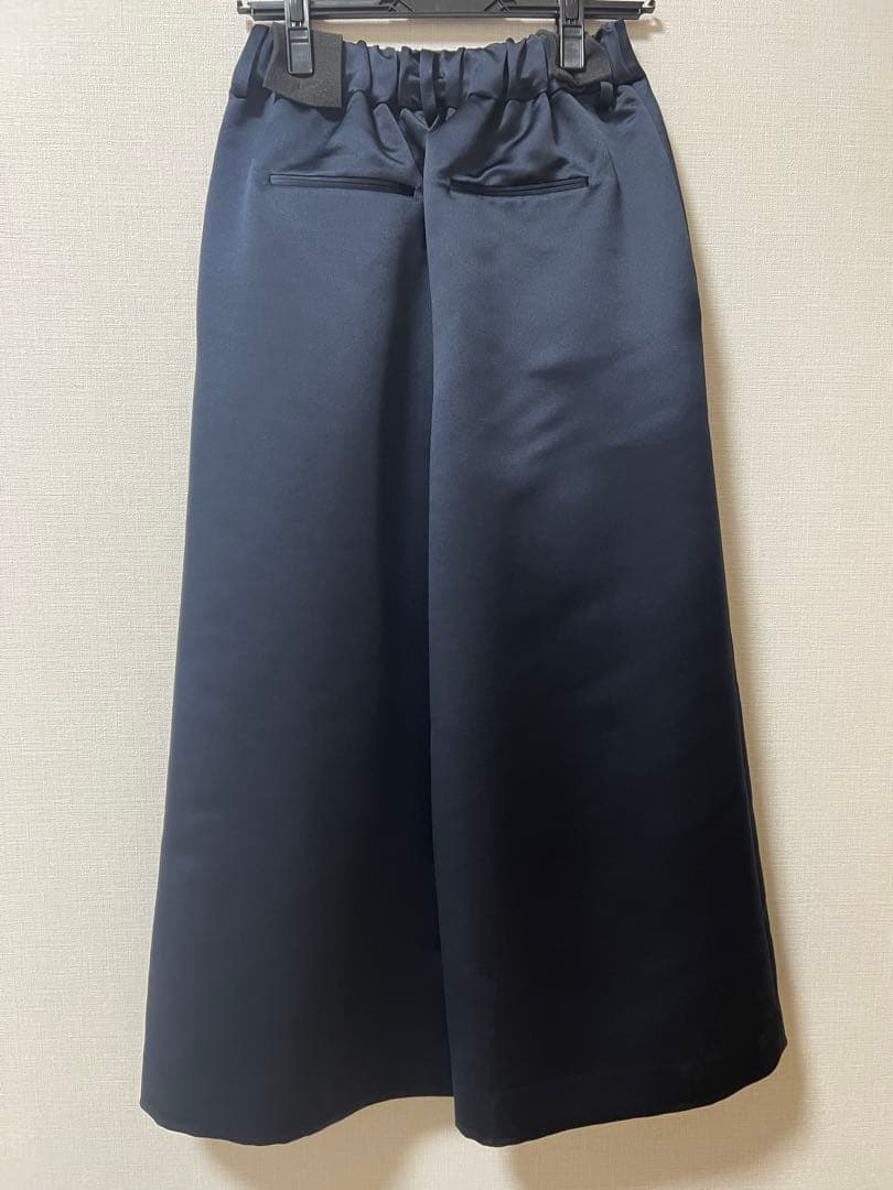 HEVE サテン ガウチョパンツ ネイビー36新品