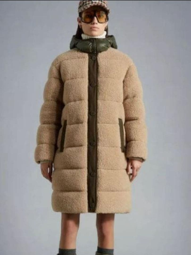 極美品　確実正規品　MONCLER　CHARAMILLON　シャラミオン