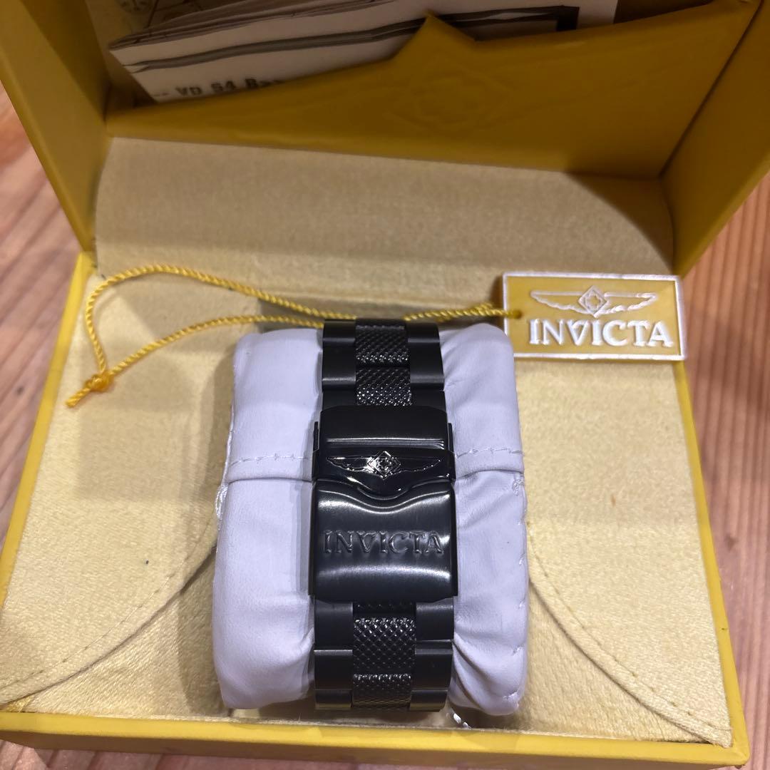 売り切り値下げ❗️ダースベーダーモデルINVICTA クロノグラフ ブラック腕時計