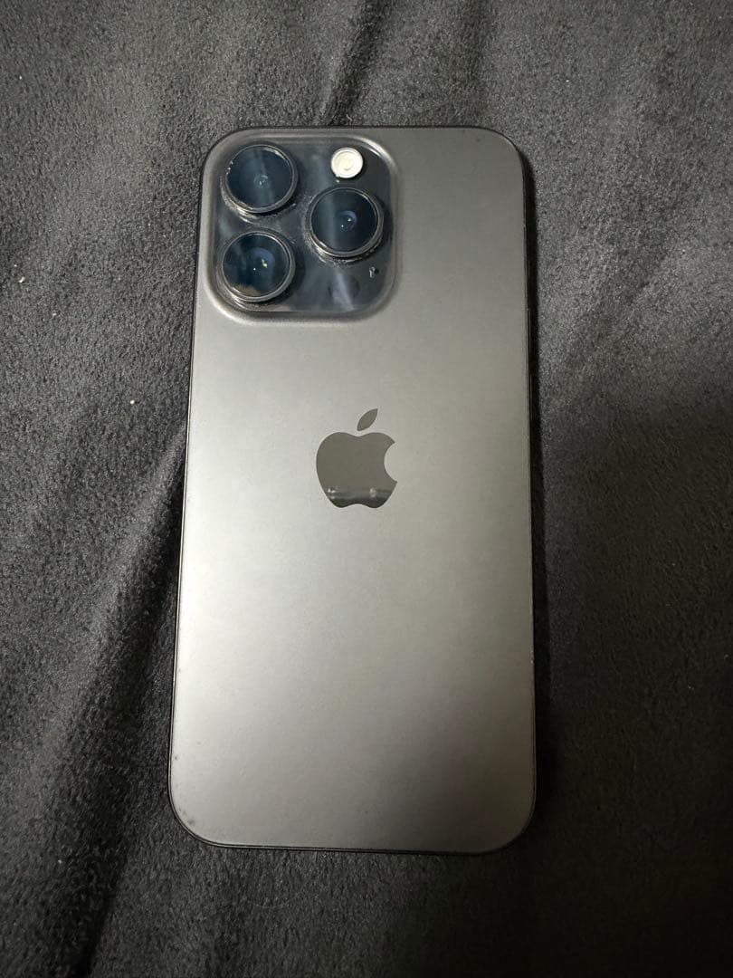 Apple iPhone 15 Pro スペースブラック 256GB