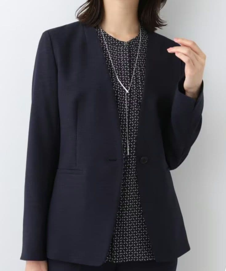 ネイビー パンツスーツ 36(S)　INDIVI