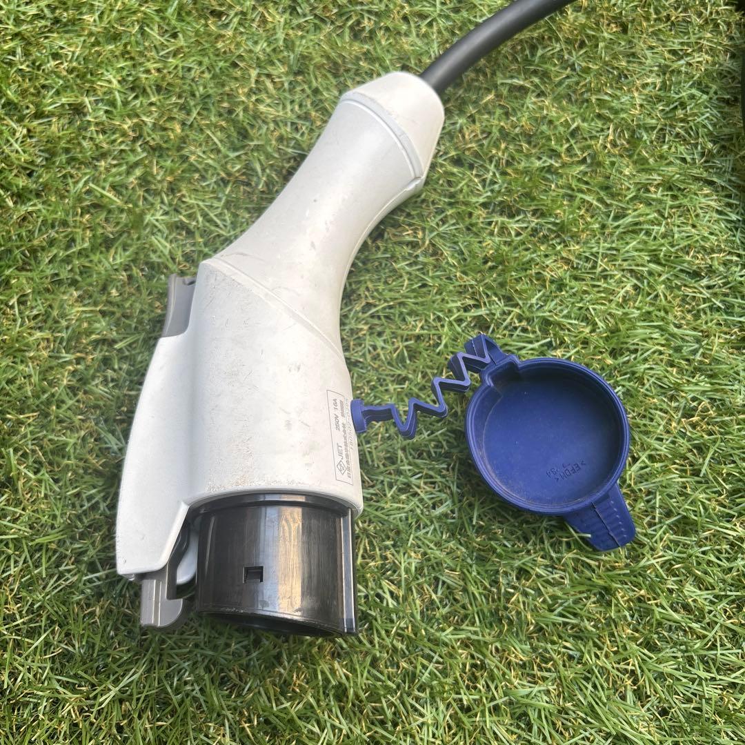 純正 オプション リーフ用 充電ケーブル 200V ニッサン 電気自動車