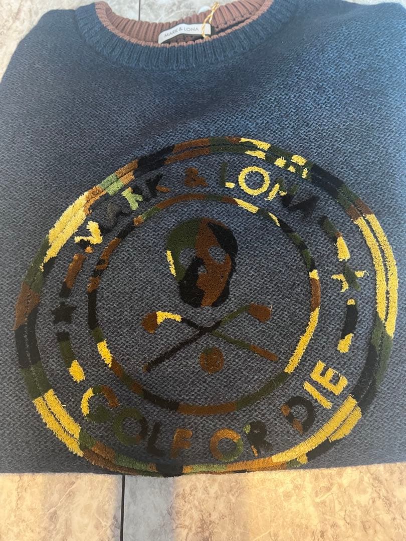 k*i様 MARK&LONAマークアンドロナ カモフラスカルロゴ★裏地付きニット