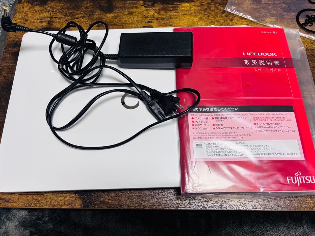 Windowsノート本体 fujitsu lifebook FMVA45B2W