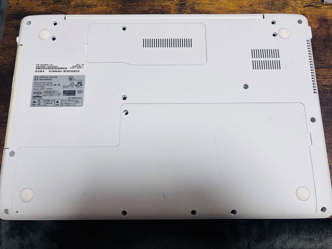 Windowsノート本体 fujitsu lifebook FMVA45B2W