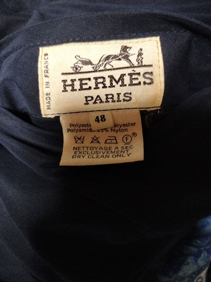 エルメス　ネイビーブルゾン