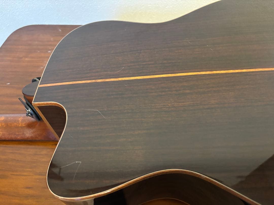 【美品】YAMAHA AC3R エレアコギター　チューナー機能付き