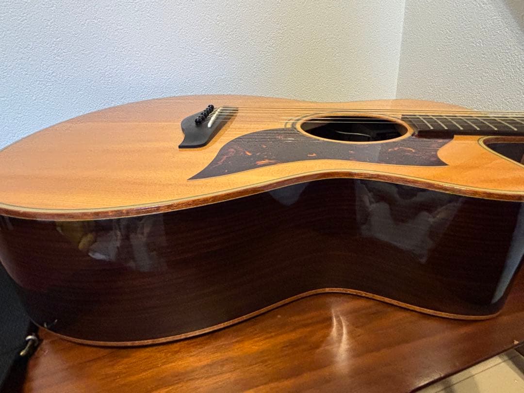 【美品】YAMAHA AC3R エレアコギター　チューナー機能付き