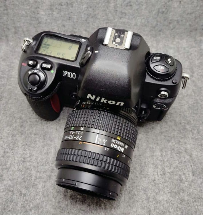 rareさまご購入予定品　Nikon F100 標準ズームレンズ付き