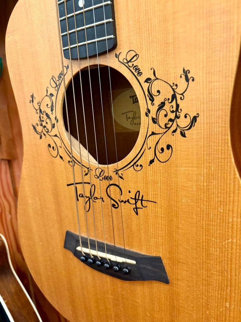 Taylor Swift Baby T　テイラースウィフト 　ミニギター