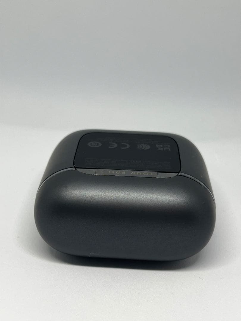 【美品】JBL TOUR PRO 2 ワイヤレスイヤホン シリコンケース付き