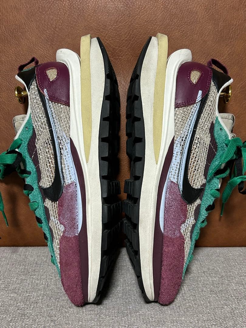 靴 Nike x sacai VaporWaffle \"Villain Red\"