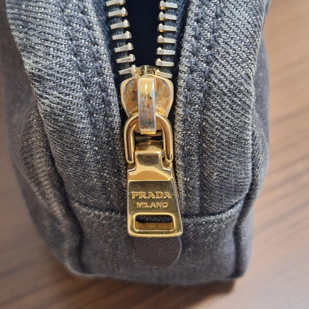 PRADA 黒デニム ポーチ