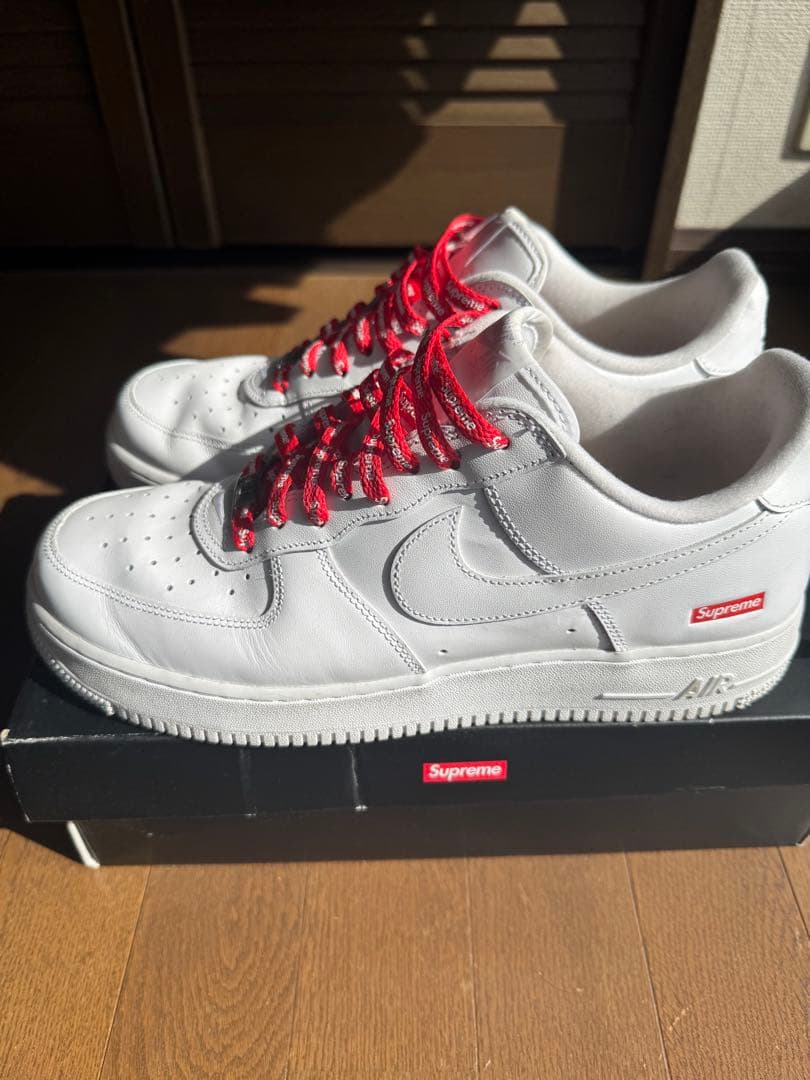 NIKE AIR FORCE 1 × SUPREME 27.5