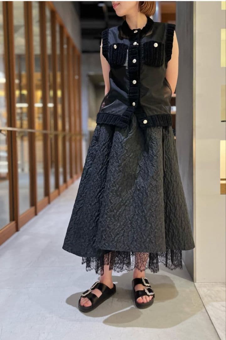 完売　ブラックジャガード　フレアスカート レース裾付