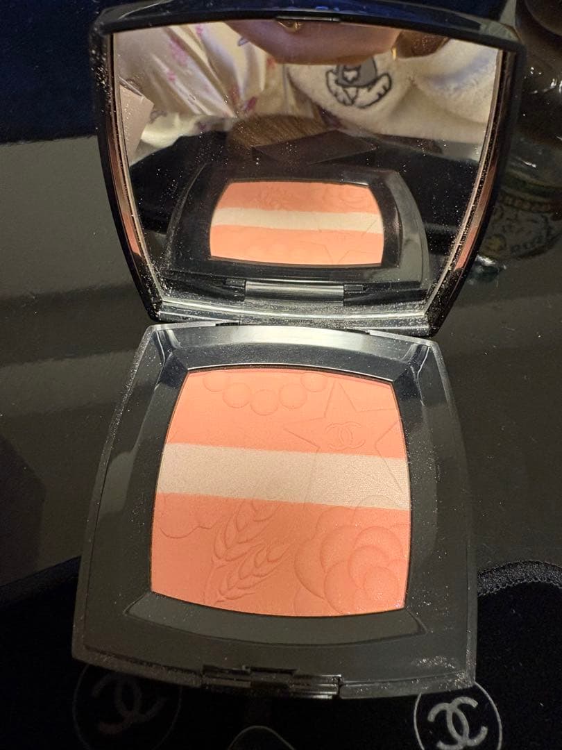 レ　シーニュ　ドゥ　シャネル　997 ローズ　ルミエール　フェイスカラー