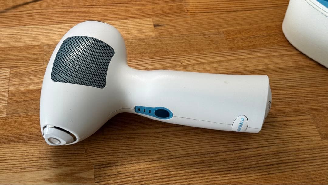 脱毛器 i-epi(現 トリア)本体　ケース付き