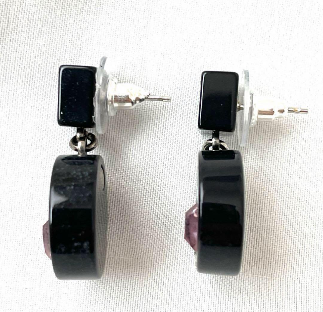 CHANELラインストーン　ハートピアス