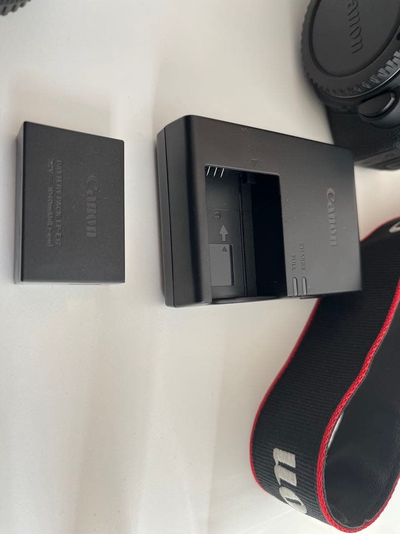 Canon EOS8000D ダブルズームキット50mm単焦点レンズ　諸々セット