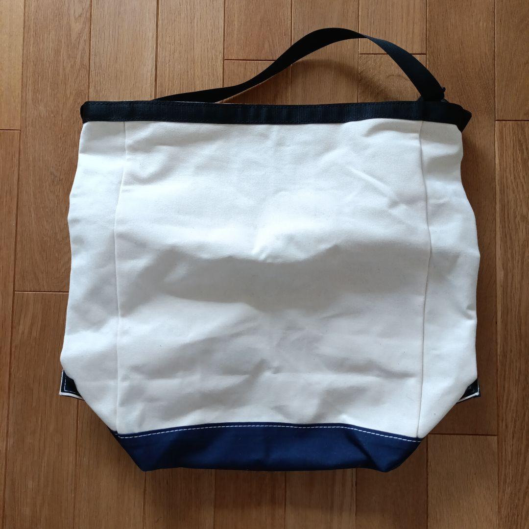 値引交渉不可　TEMBEA メッセンジャーバック