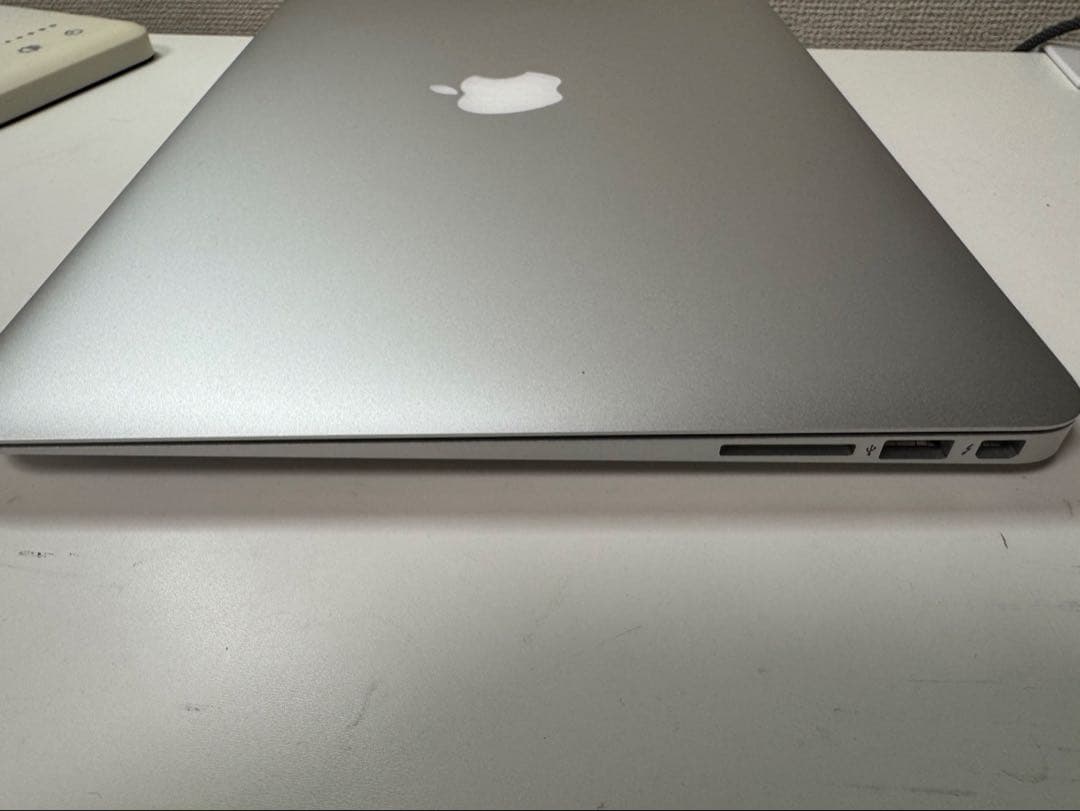 MacBook Air 13インチ Early 2015