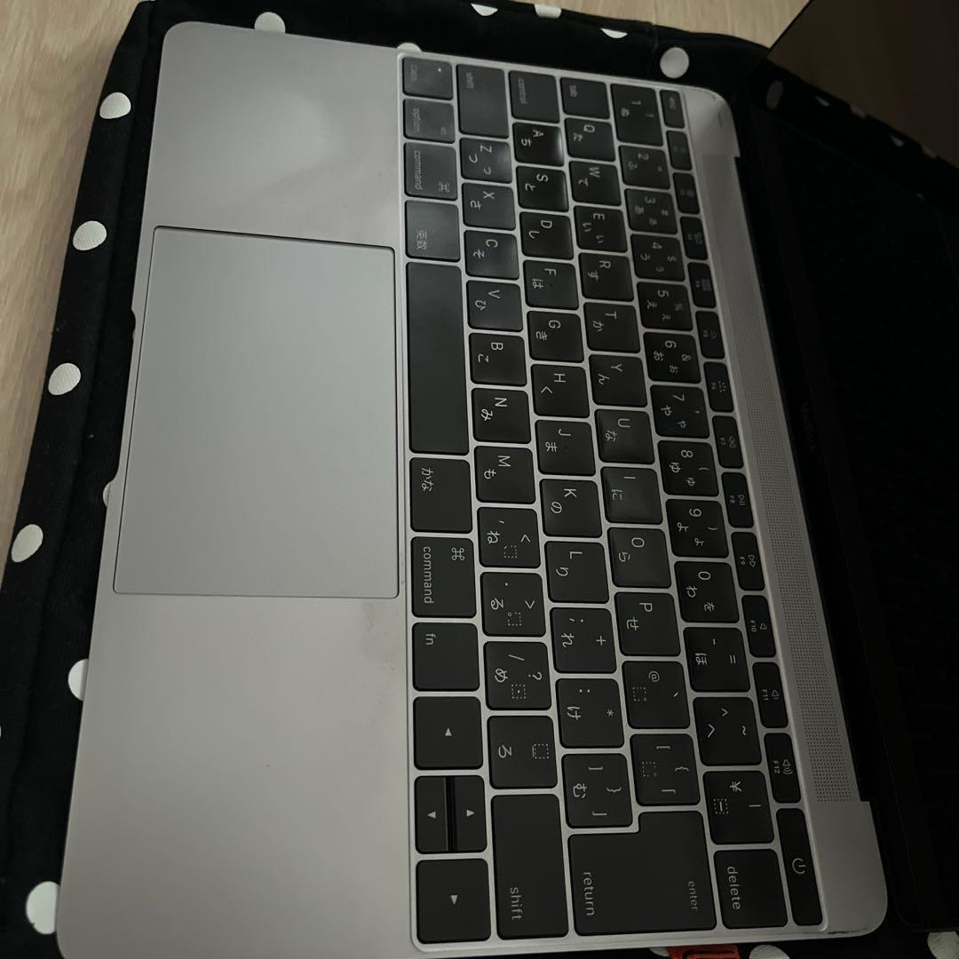 Mac book 12インチ1.1GHz デュアルコア　Intel Core