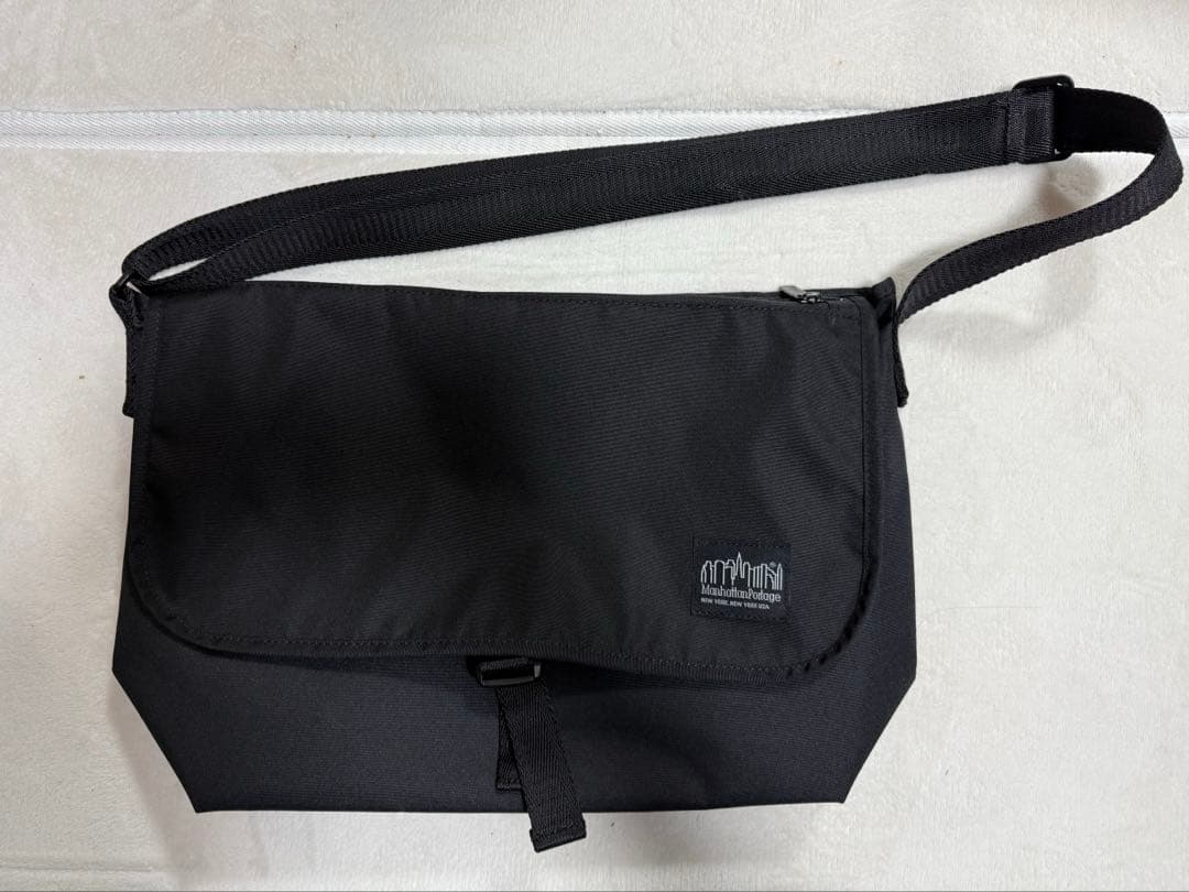 マンハッタンポーテージ ブラックレーベル ショルダーバッグ　A4-B5