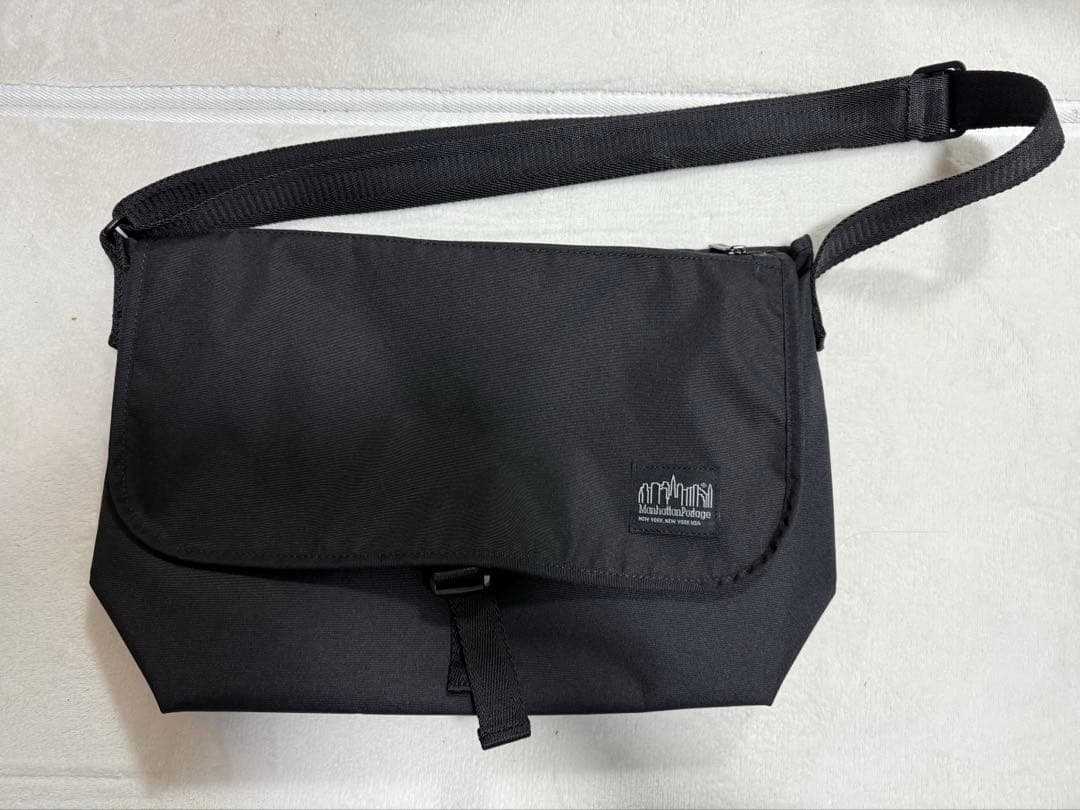 マンハッタンポーテージ ブラックレーベル ショルダーバッグ　A4-B5