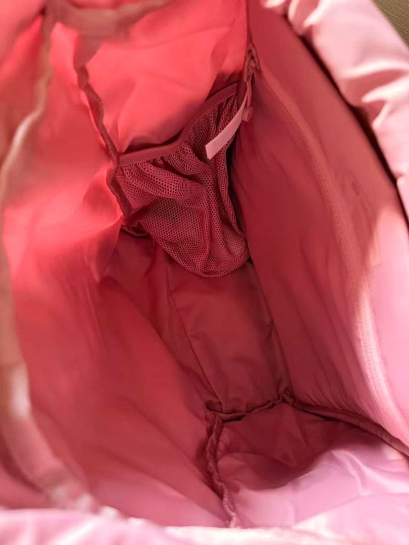 ルルレモンリュック　ピンク