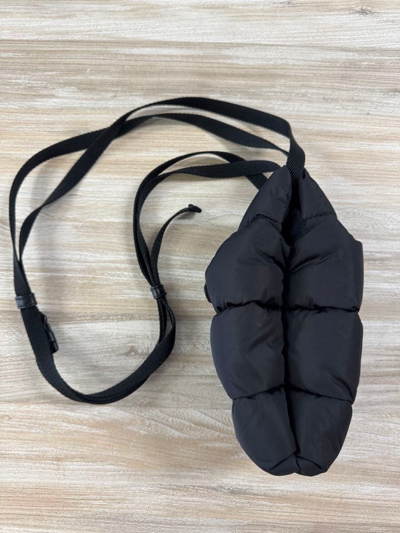 新品同様 モンクレール レジェールスモール ナイロン ブラック LEGERE