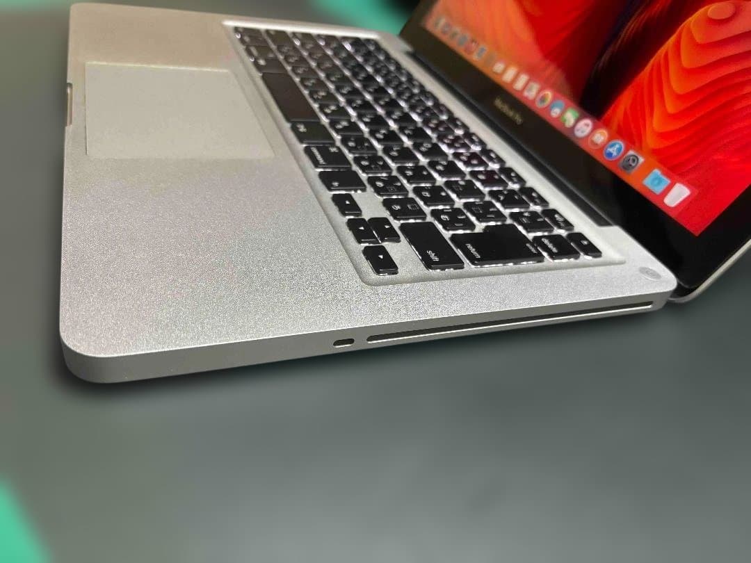 【Windowsが使える】MacBook Pro 《Core i7搭載》