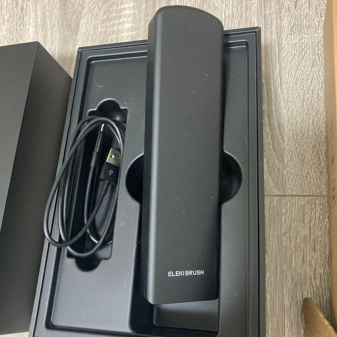 Brighte ELEKI BRUSH 美顔器&化粧水