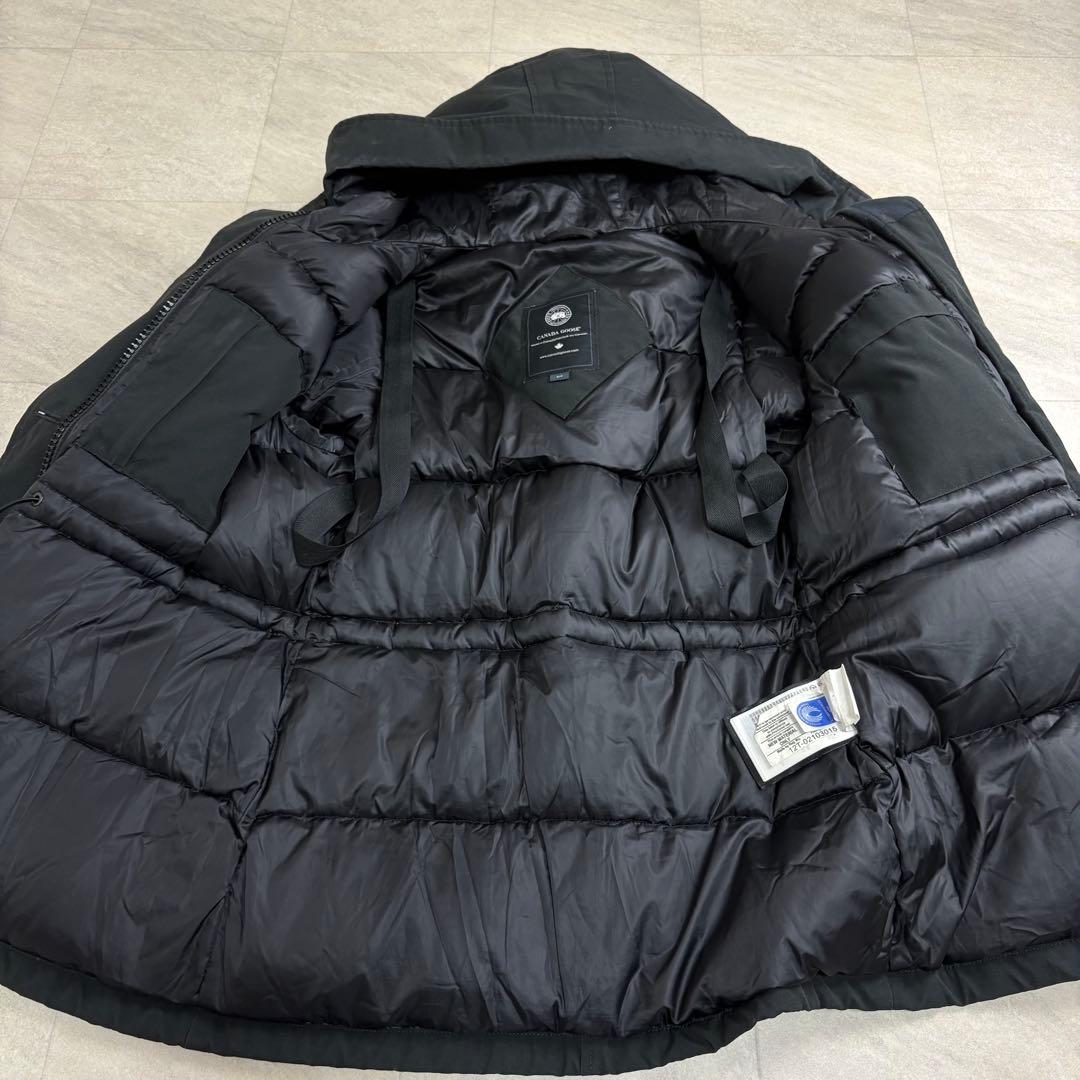 水沢ダウン　DESCENTE デサント オルテライン　マウンテニア　ダウンS 黒