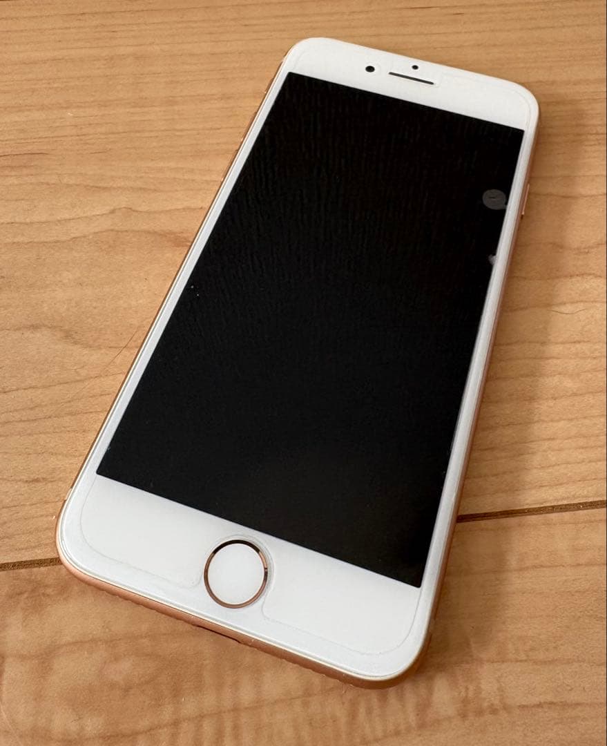 ☆中古美品☆ iPhone8 ゴールド　64GB SIMフリー