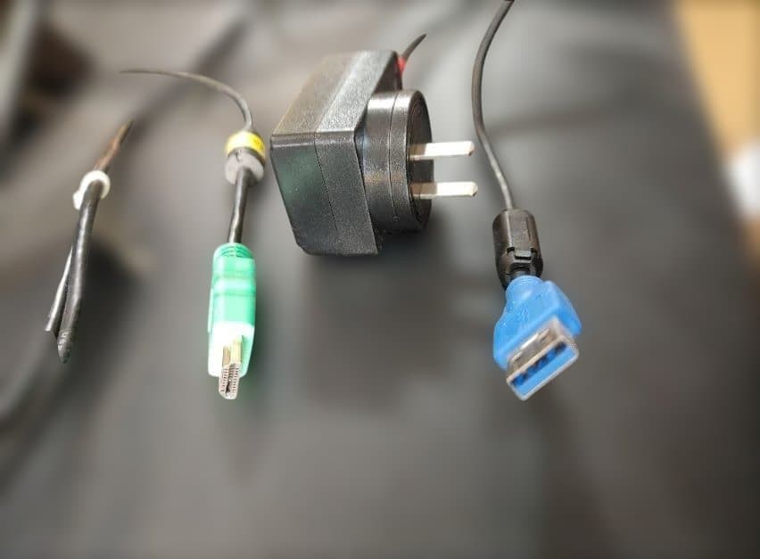 Mimo 10.1型タッチスクリーンモニター　UM-1080CP-B