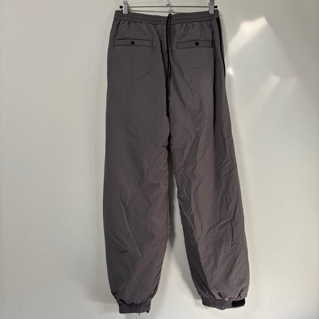 UMBROxBELPER コラボ　中綿　セットアップ　トラックジャケット　パンツ