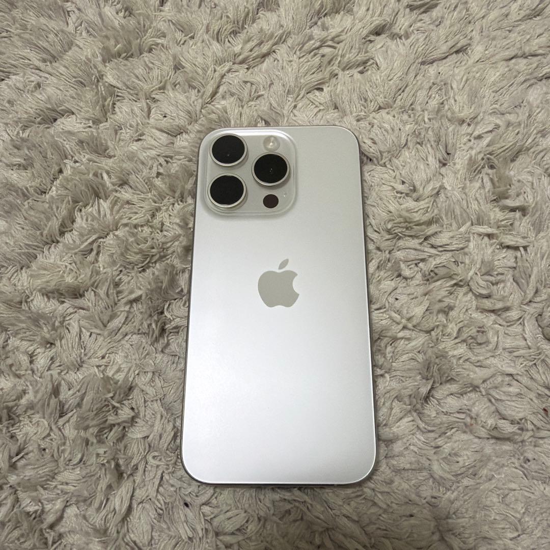 【画面割れ有り】iPhone15 pro 256GB