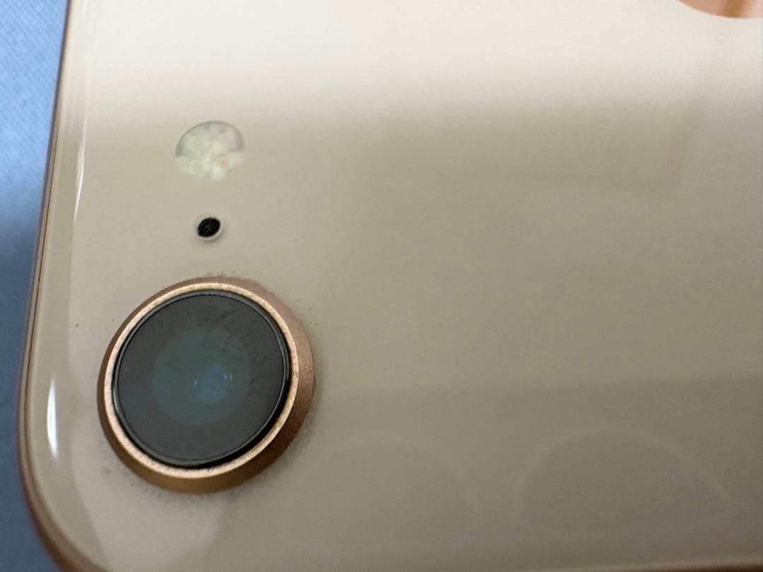 i Phone 8 Gold 64GB　SIMフリー（Apple通販）