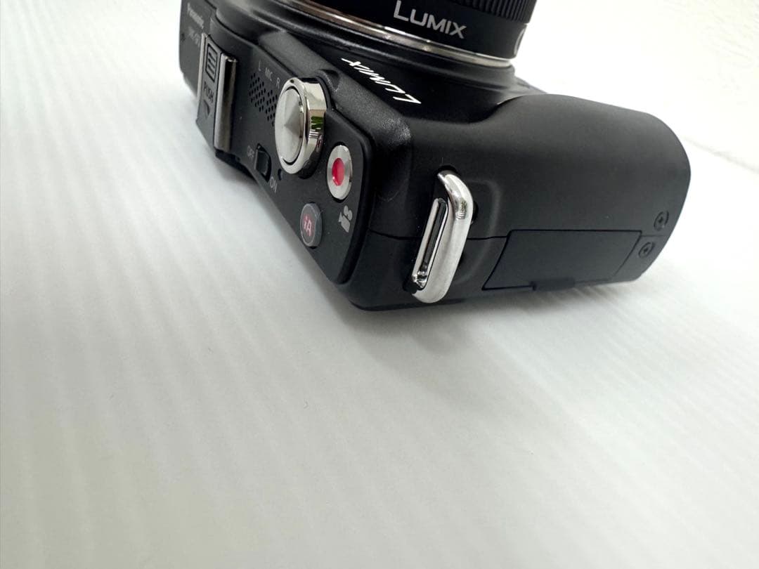 【大人気·美品】Panasonic LUMIX DMC-GF2 ミラーレス一眼