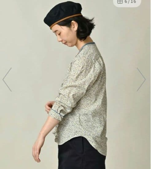 未使用品 45R ツタフラワープリントのフリルブラウス 45rpm