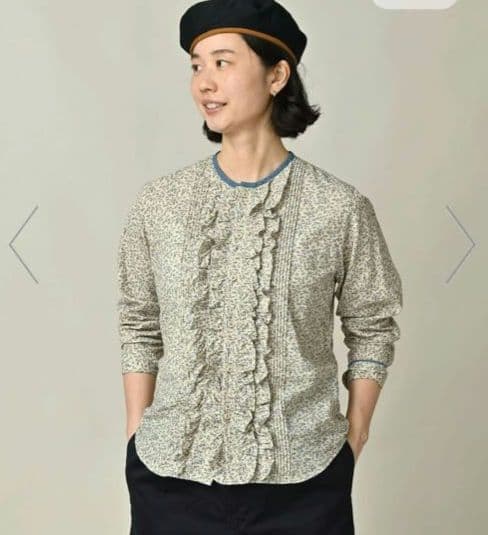 未使用品 45R ツタフラワープリントのフリルブラウス 45rpm