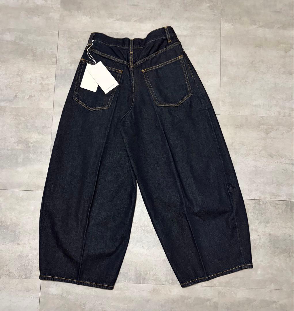 【新品未使用サイズ32 】COS TWINEジーンズ バレル デニム