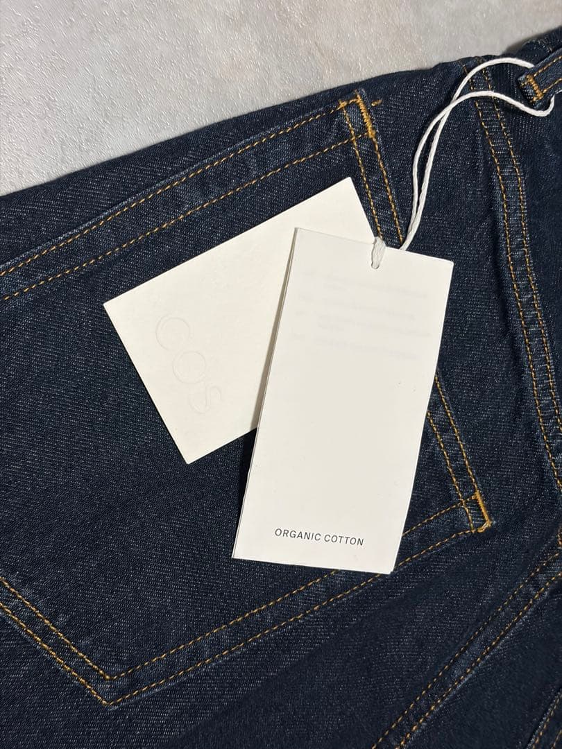 【新品未使用サイズ32 】COS TWINEジーンズ バレル デニム