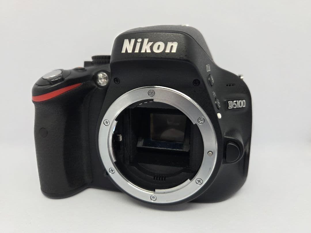 デジタルカメラ Nikon D5100