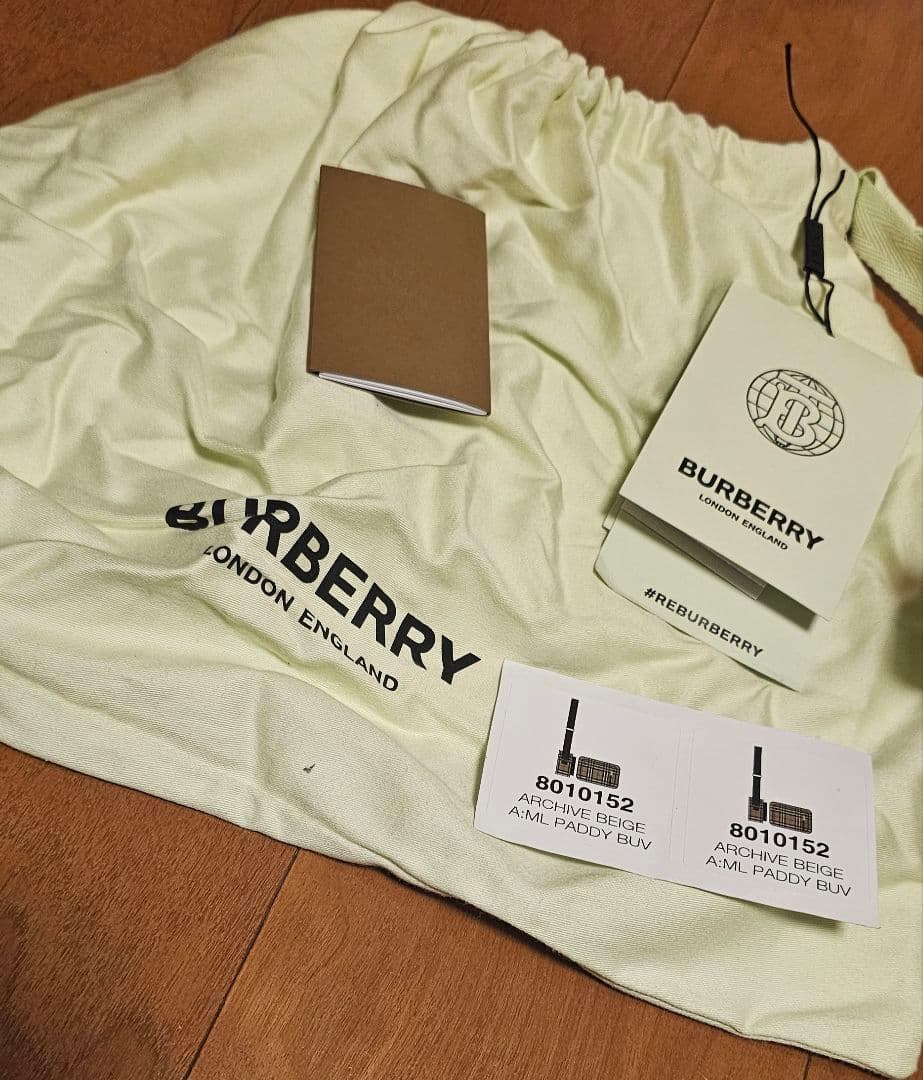 Burberry チェック柄 メッセンジャーバッグ